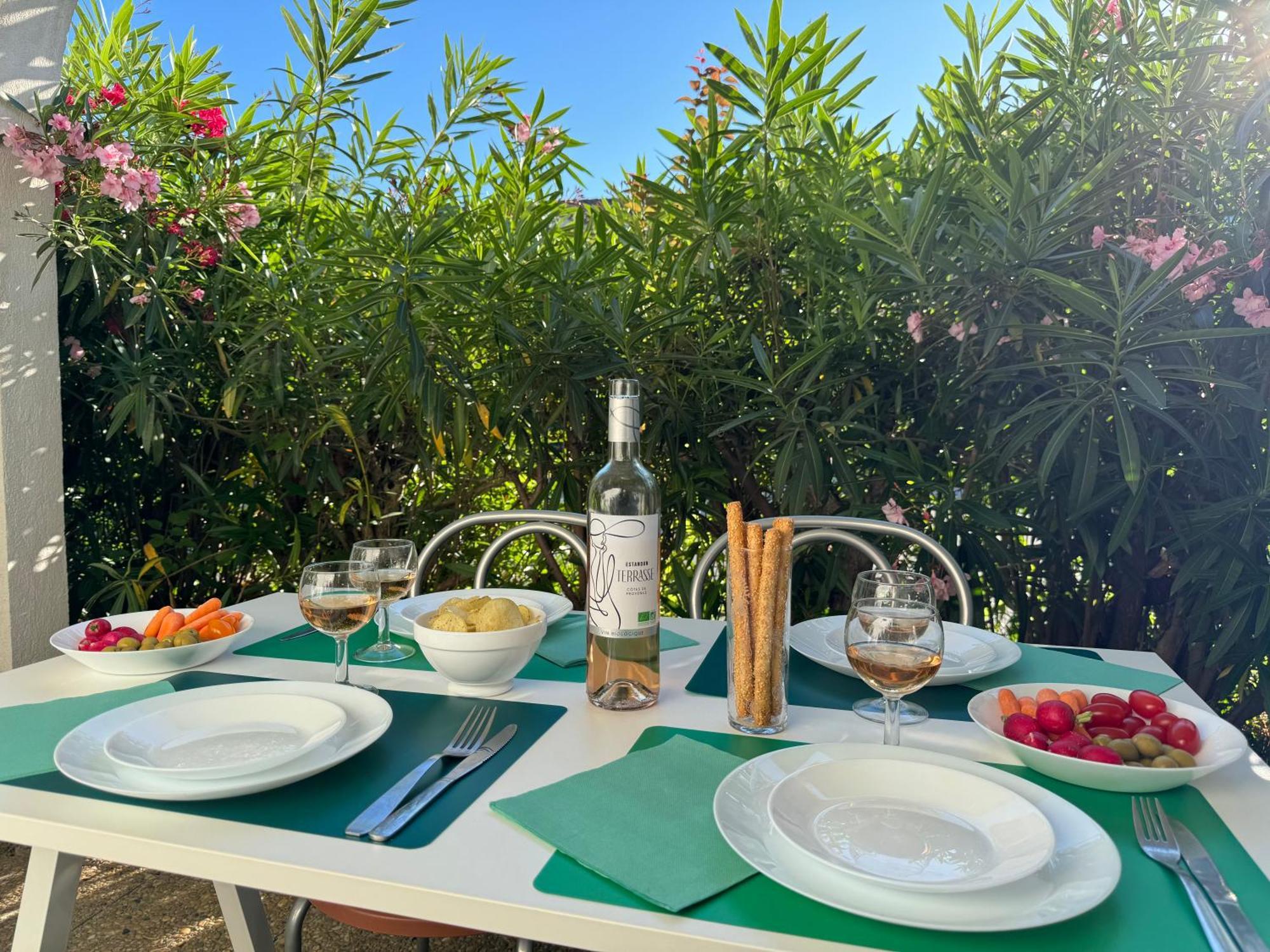 Beach Cannes Bungalows Le Cannet Bagian luar foto