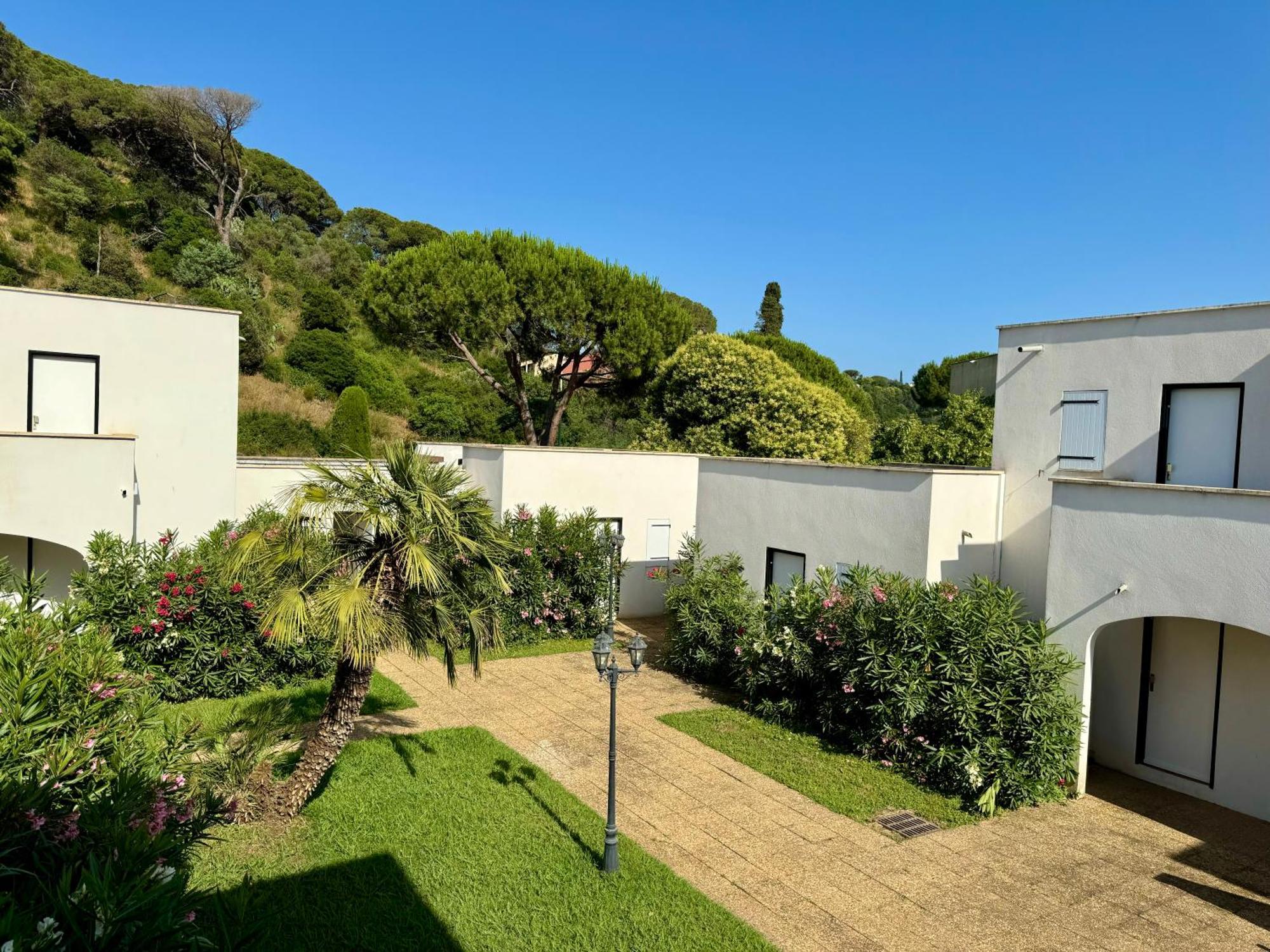 Beach Cannes Bungalows Le Cannet Bagian luar foto
